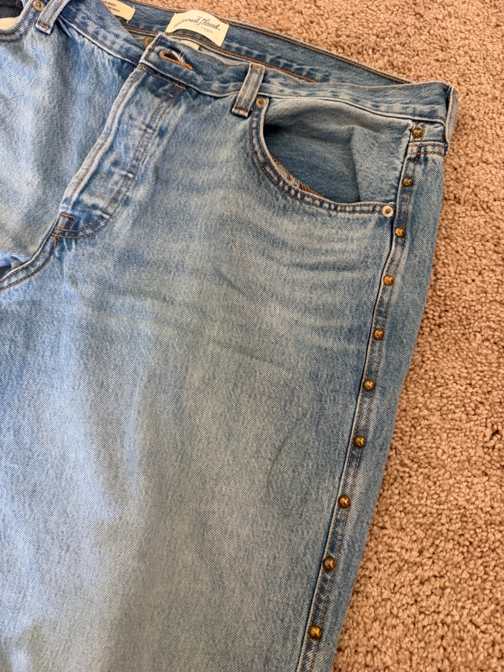 Universal Thread Studded Jeans - Picture 4 of 4